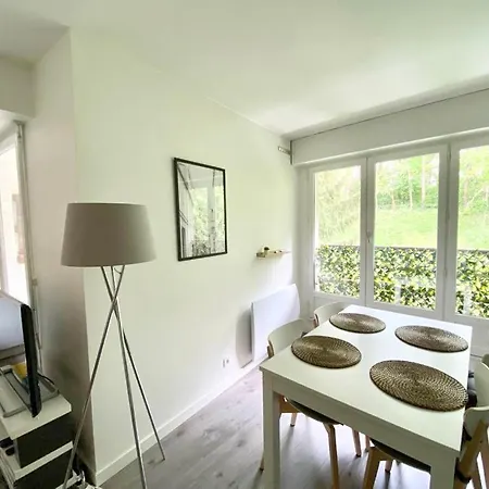 Appartement T2 Proche Chateau De Versailles 15min *